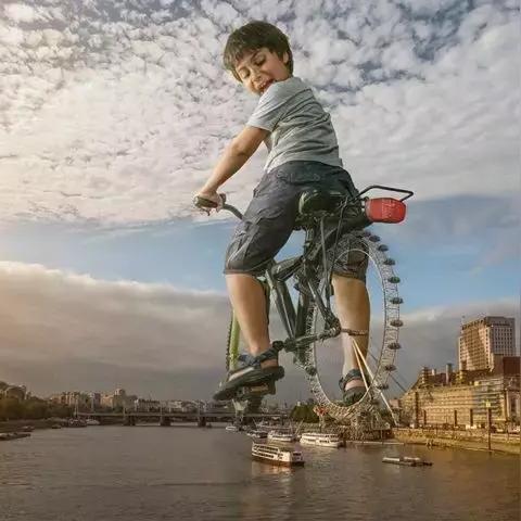 蓝白色最新小说奇幻之旅，数字时代的冒险