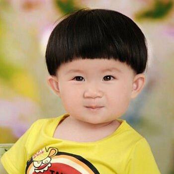 小男童发型趋势,时尚个性展现 2025最新潮流