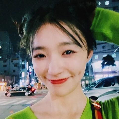 戚薇最新动态,跨界合作、新剧展望与未来展望