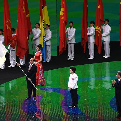 2025年澳门天天彩正版免费大全,马、羊、虎、狗_46-32-30-23-03-10 T:0854.102