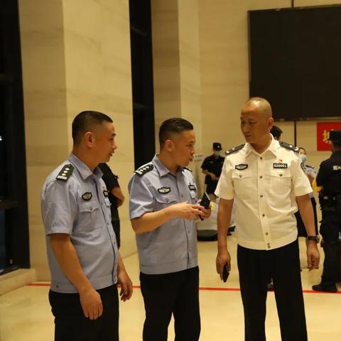 今晚澳门9点35分开奖网站,鸡、兔、狗、虎_29-10-18-04-08-48 T:4011.595