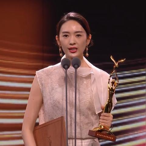 今晚澳门9点35分开奖网站,鸡、兔、狗、虎_29-10-18-04-08-48 T:4011.595