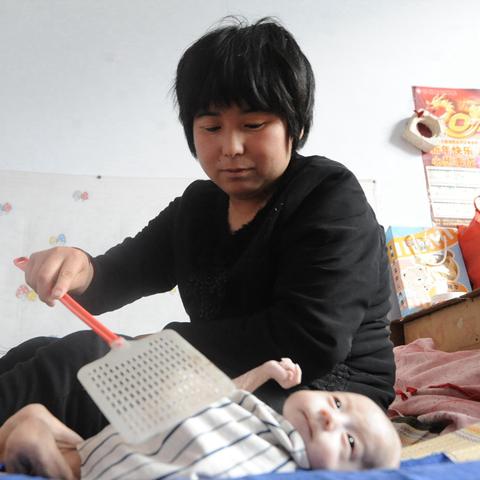 无肛恩泽，最新照片下的故事与风采展示