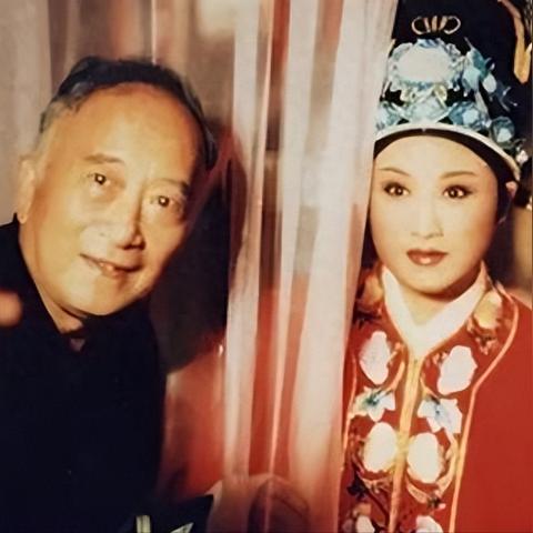 师生情深短篇故事合集，探索教与学的情感旅程