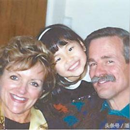 常德弃婴照片引发社会关注热议