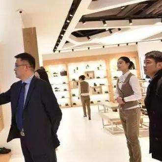 达芙妮倒闭消息深度解读