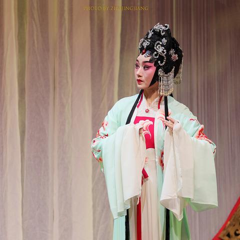 千年之恋再演绎，最新版白蛇传细致描绘传情纪事