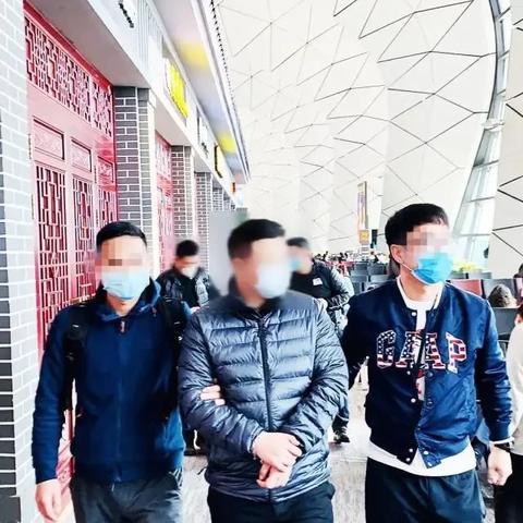 鞍山最新大客车司机招聘启事